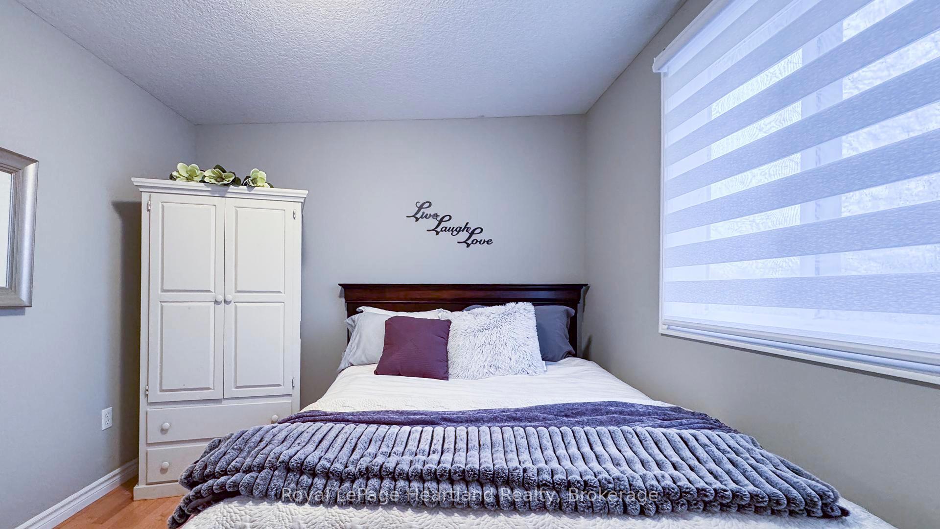Photo 23 of 10 Red Clover Court, Middlesex Centre, Ilderton — HOMEH