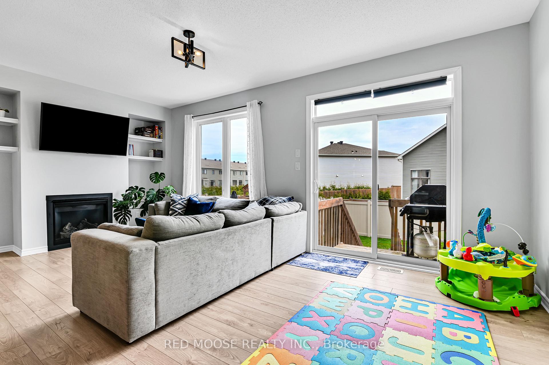 Photo 16 of 661 Rouncey Road, Ottawa, Kanata - Emerald Meadows/Trailwest — HOMEH