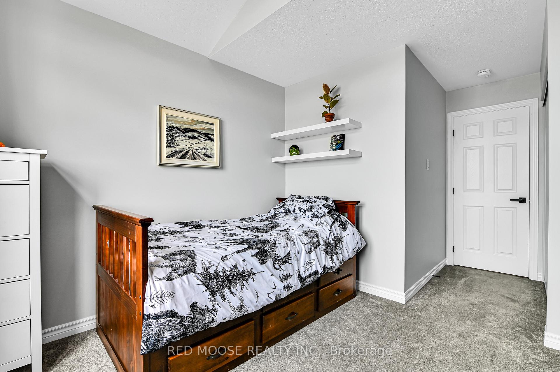Photo 23 of 661 Rouncey Road, Ottawa, Kanata - Emerald Meadows/Trailwest — HOMEH