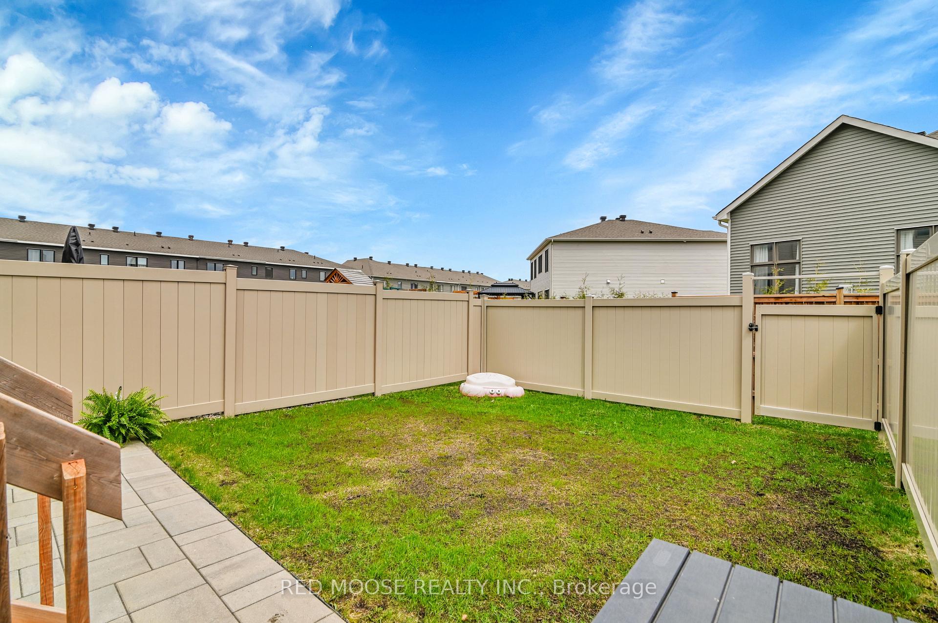 Photo 29 of 661 Rouncey Road, Ottawa, Kanata - Emerald Meadows/Trailwest — HOMEH