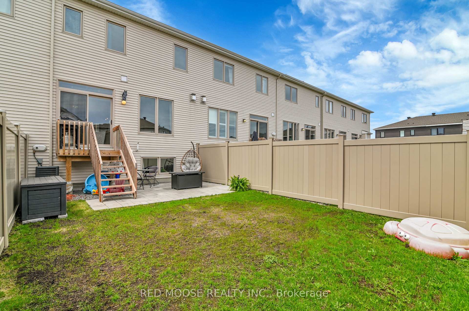 Photo 30 of 661 Rouncey Road, Ottawa, Kanata - Emerald Meadows/Trailwest — HOMEH