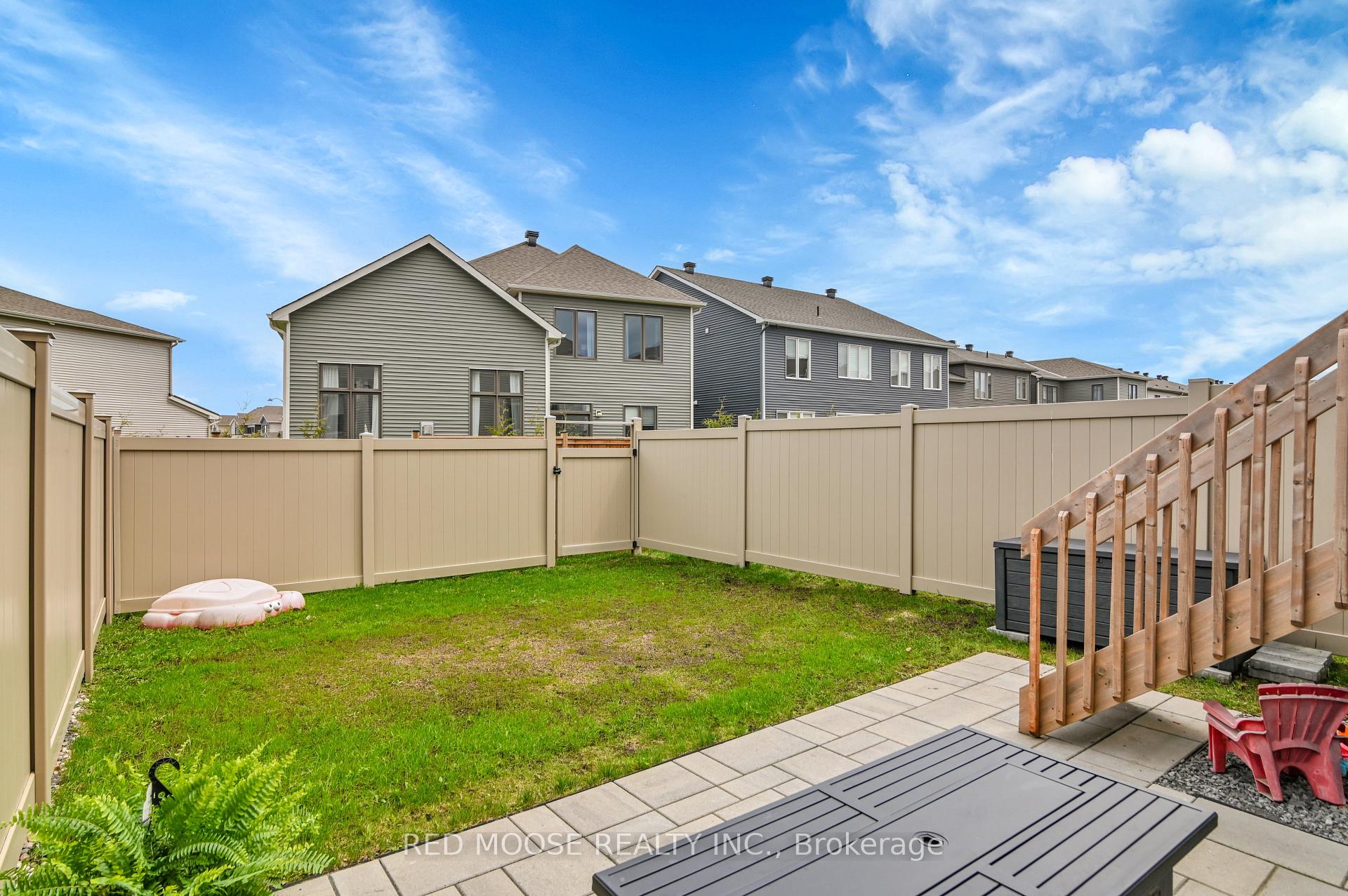 Photo 32 of 661 Rouncey Road, Ottawa, Kanata - Emerald Meadows/Trailwest — HOMEH
