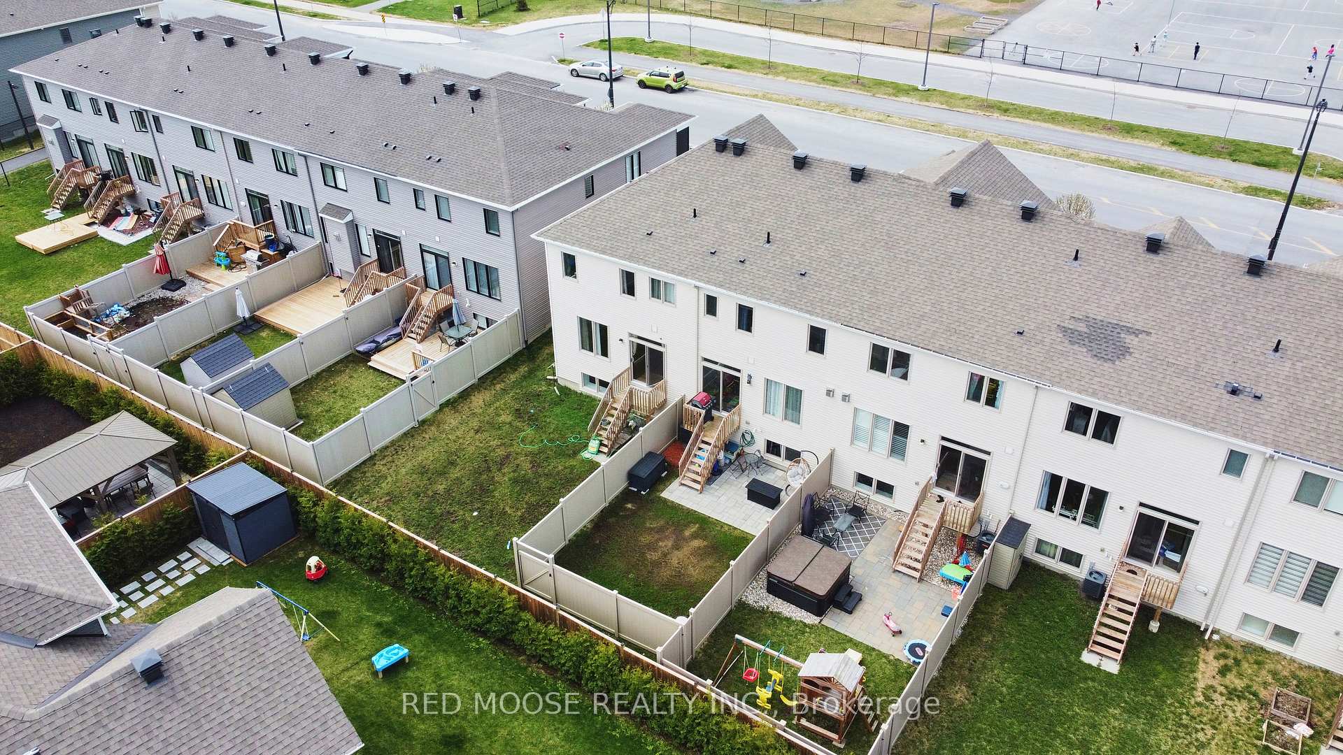 Photo 37 of 661 Rouncey Road, Ottawa, Kanata - Emerald Meadows/Trailwest — HOMEH