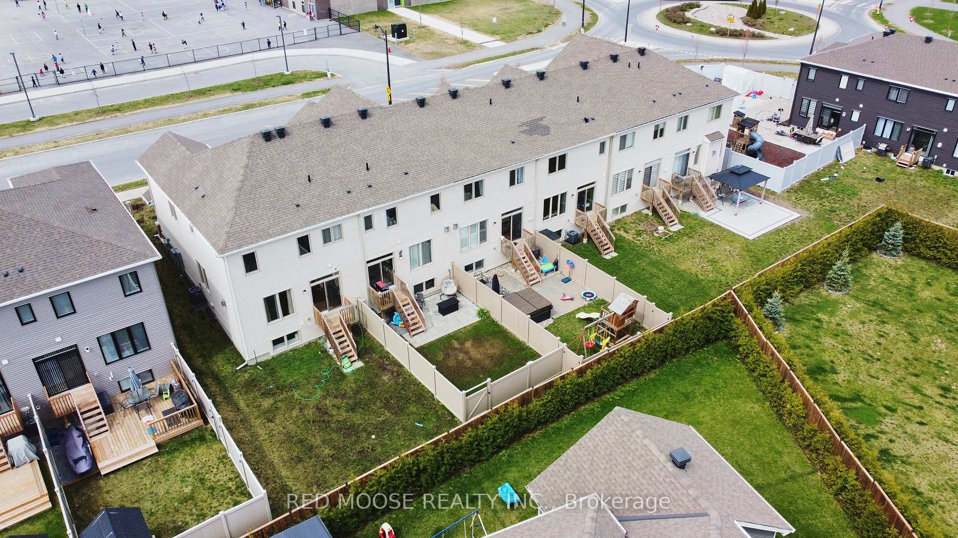 Photo 38 of 661 Rouncey Road, Ottawa, Kanata - Emerald Meadows/Trailwest — HOMEH