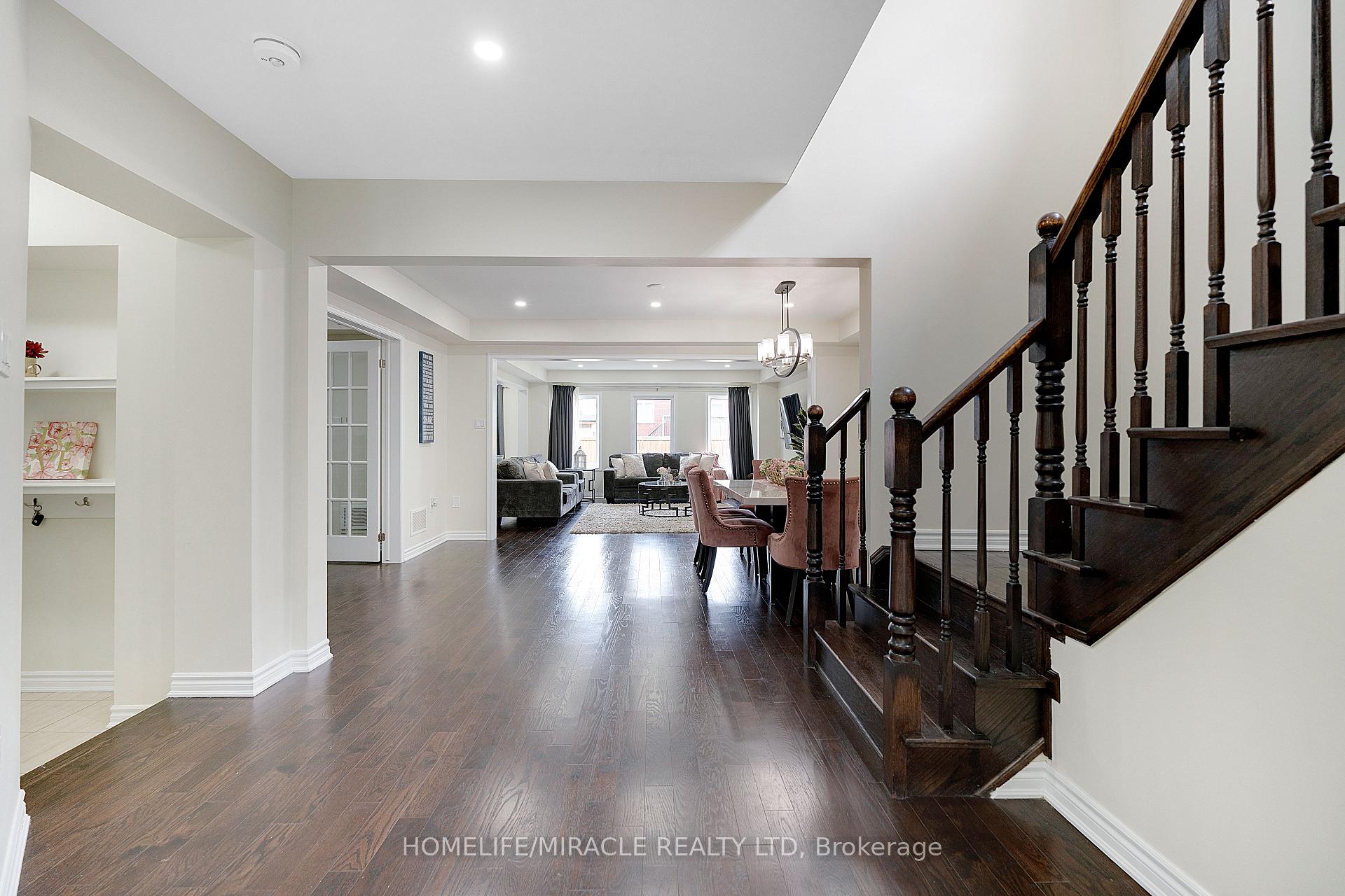 Photo 13 of 11 Watermill Street, Kitchener — HOMEH