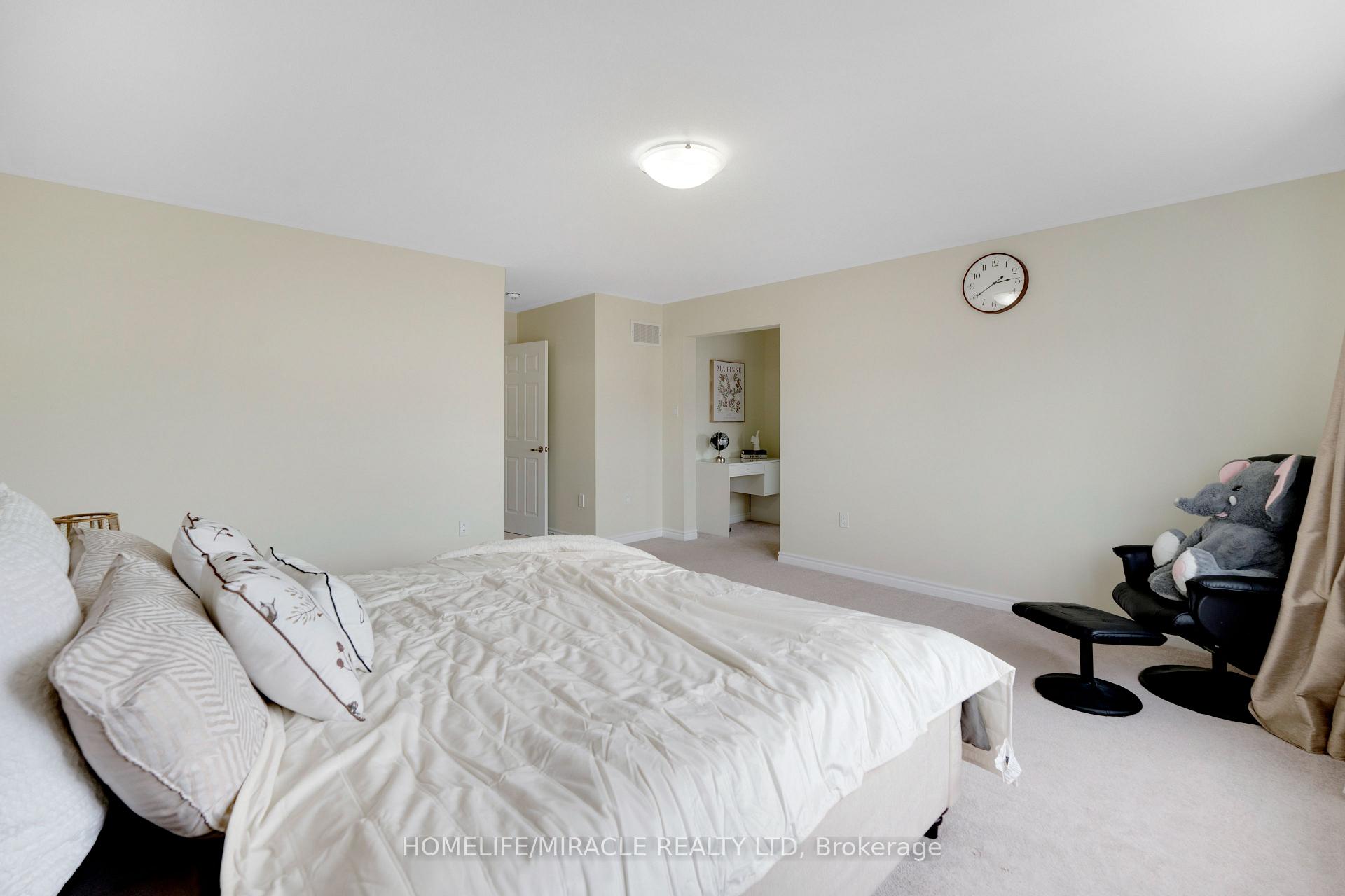 Photo 26 of 11 Watermill Street, Kitchener — HOMEH