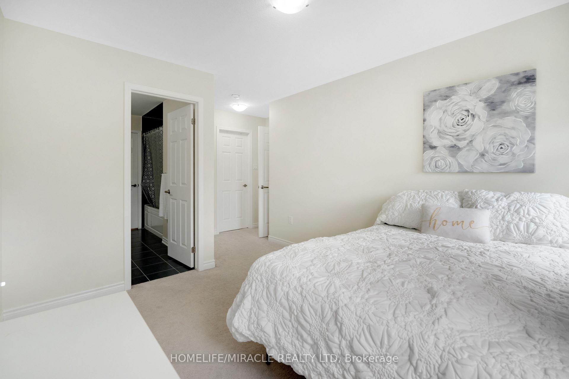 Photo 32 of 11 Watermill Street, Kitchener — HOMEH