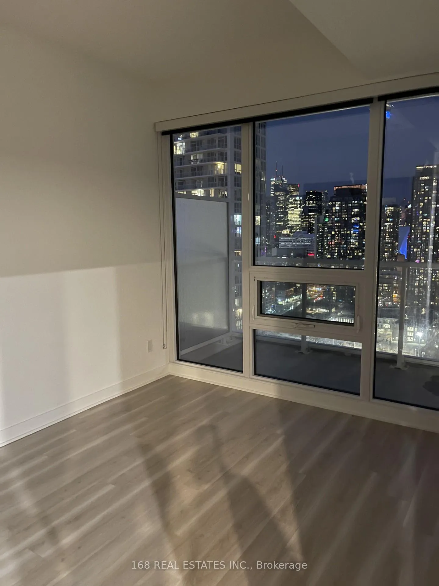 Photo 4 of Unit 3611, 17 Bathurst Street, Toronto, Waterfront Communities — HOMEH