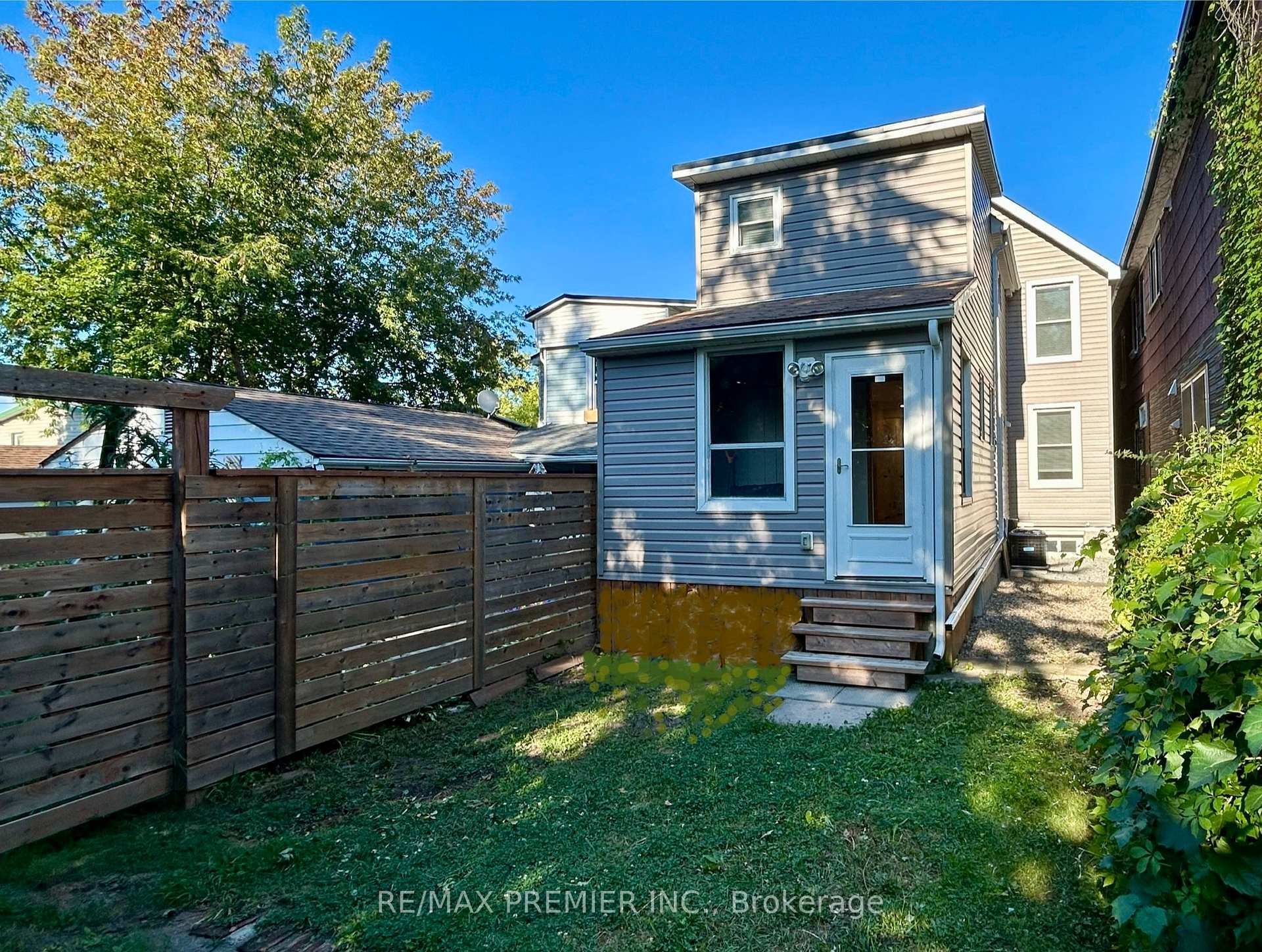Photo 47 of 10 Patrick Street, Kingston, East of Sir John A. Blvd — HOMEH