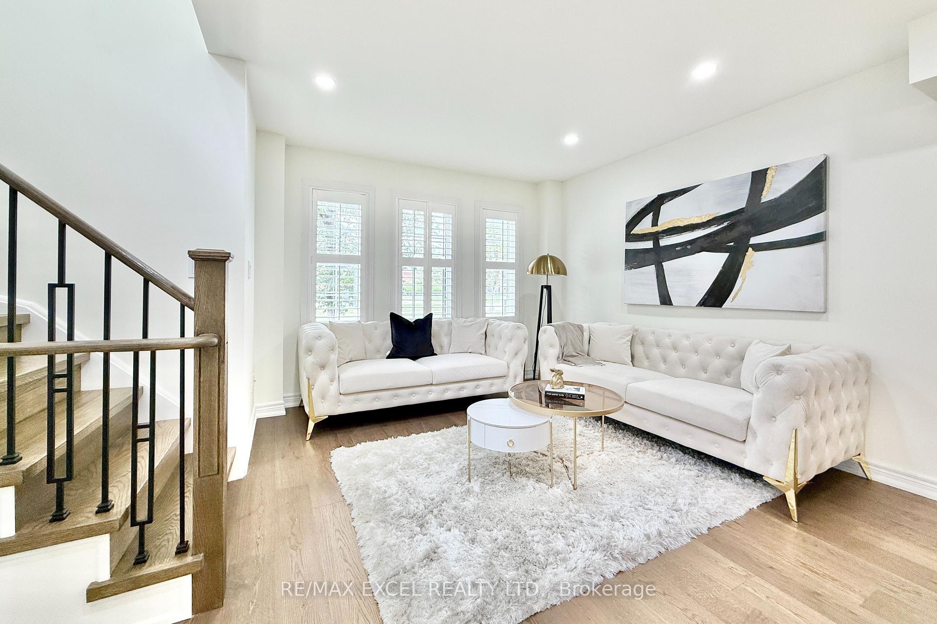 Photo 11 of 455 White's Hill Avenue, Markham, Cornell — HOMEH