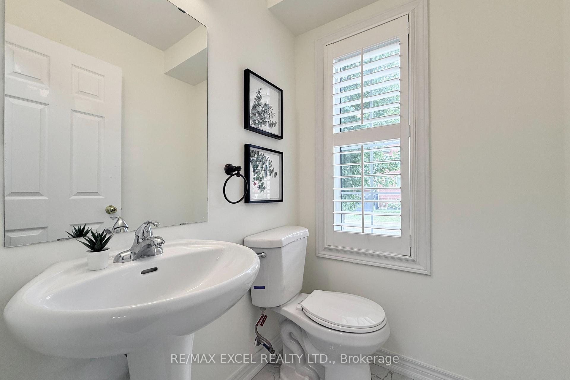 Photo 13 of 455 White's Hill Avenue, Markham, Cornell — HOMEH