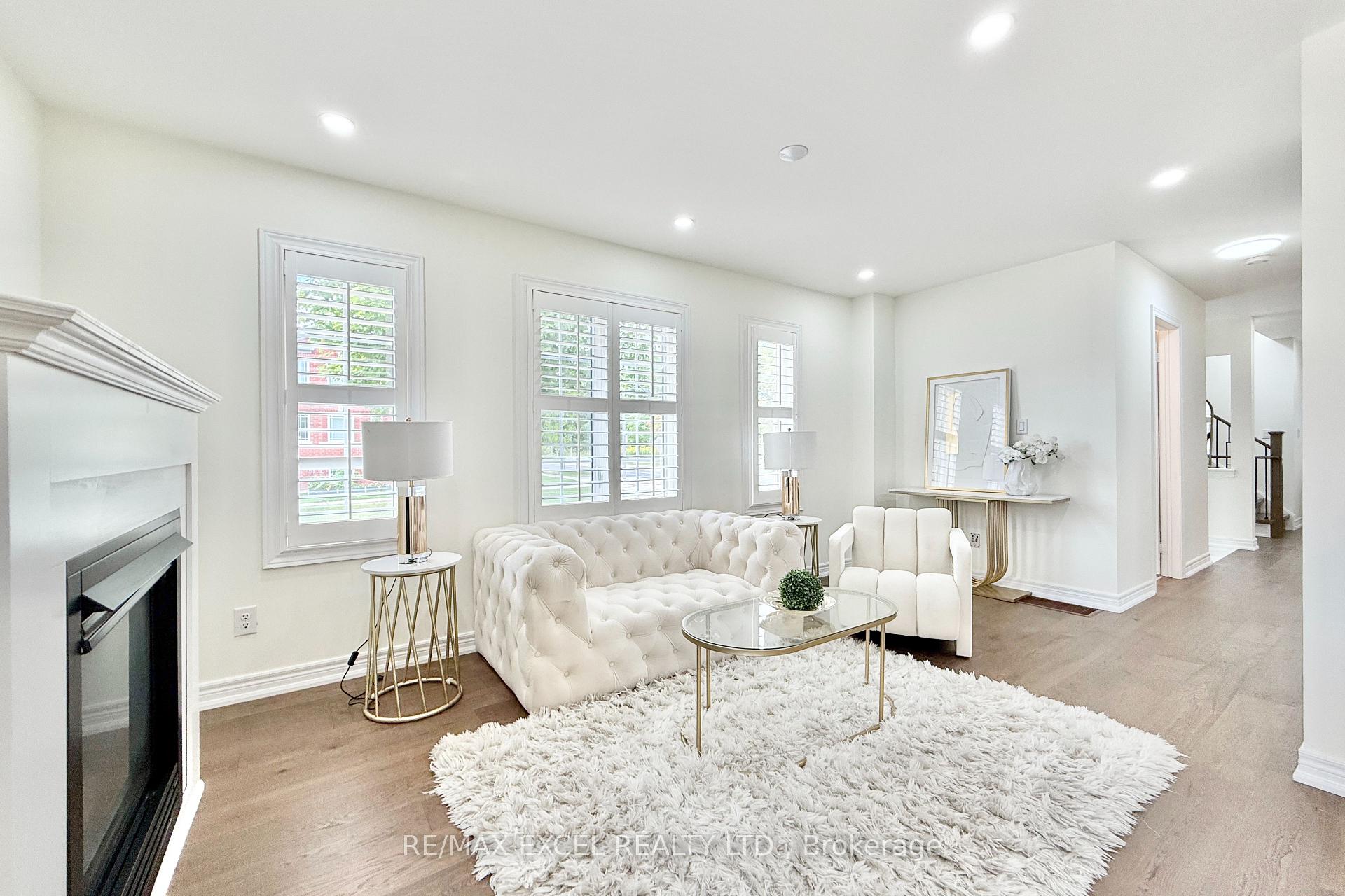 Photo 17 of 455 White's Hill Avenue, Markham, Cornell — HOMEH