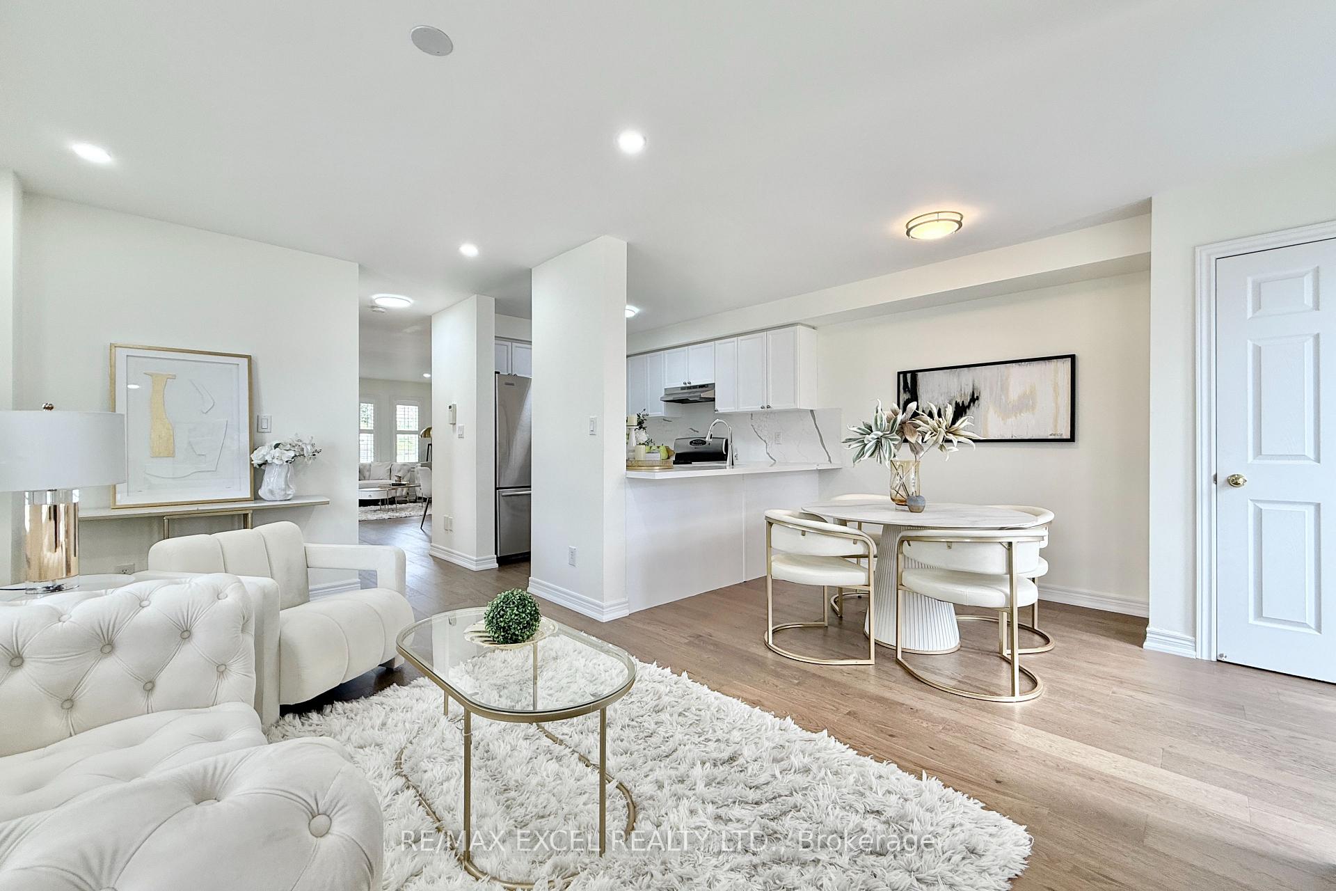 Photo 18 of 455 White's Hill Avenue, Markham, Cornell — HOMEH