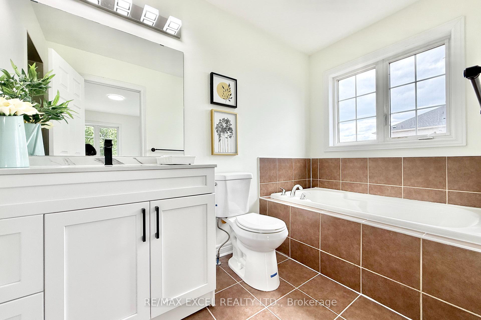 Photo 33 of 455 White's Hill Avenue, Markham, Cornell — HOMEH