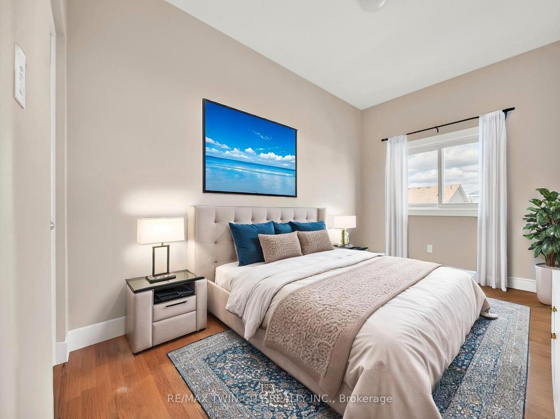 Photo 14 of 124 Donnenwerth Drive, Kitchener — HOMEH