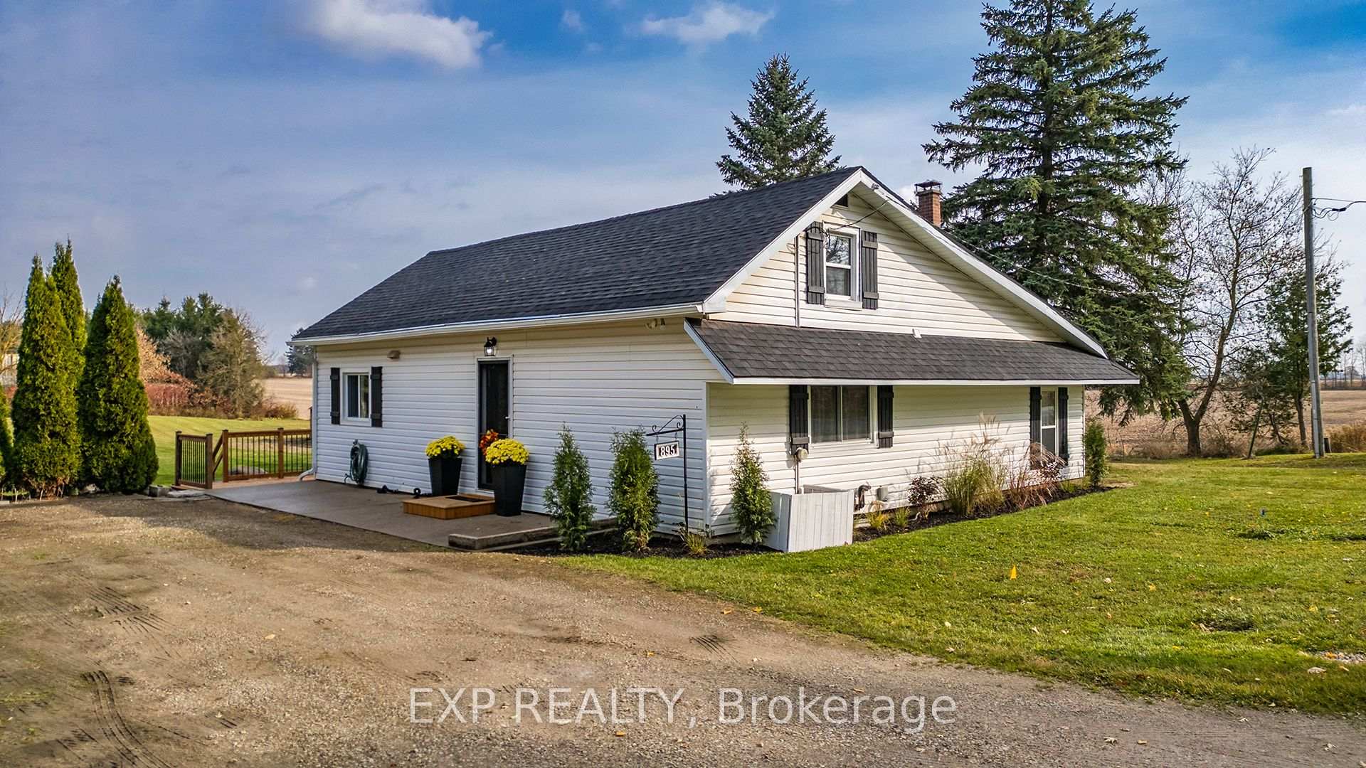 Photo 5 of 895 King Street, Minto — HOMEH