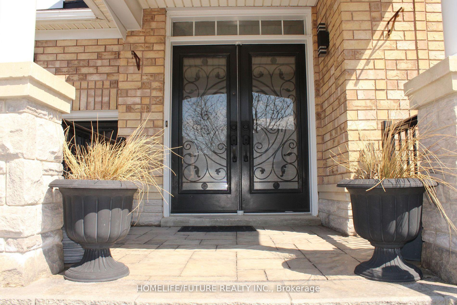 Photo 6 of Unit Main & 2nd, 49 Mingay Avenue, Markham, Wismer — HOMEH