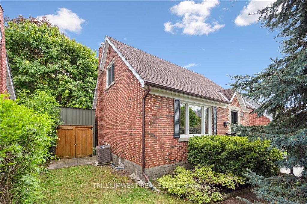 Photo 4 of 539 Guelph Street, Kitchener — HOMEH