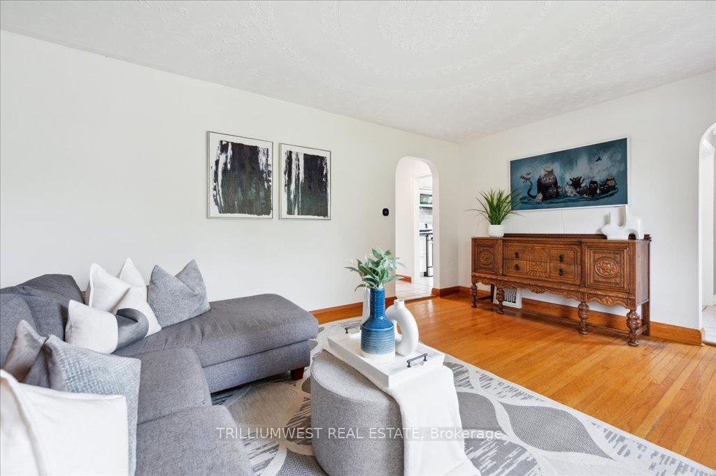 Photo 13 of 539 Guelph Street, Kitchener — HOMEH