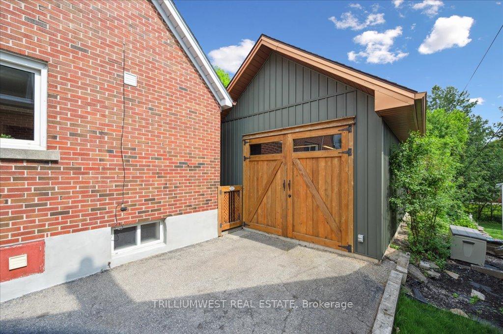 Photo 33 of 539 Guelph Street, Kitchener — HOMEH
