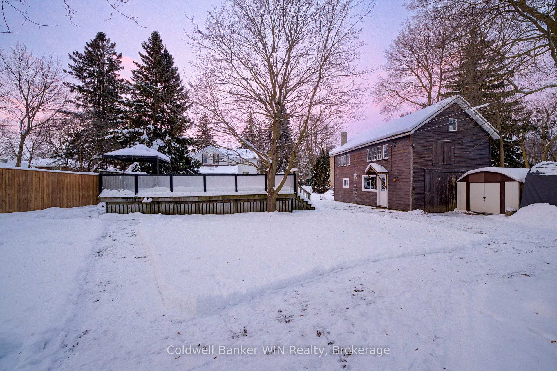 Photo 3 of 16 John Street S, Minto — HOMEH