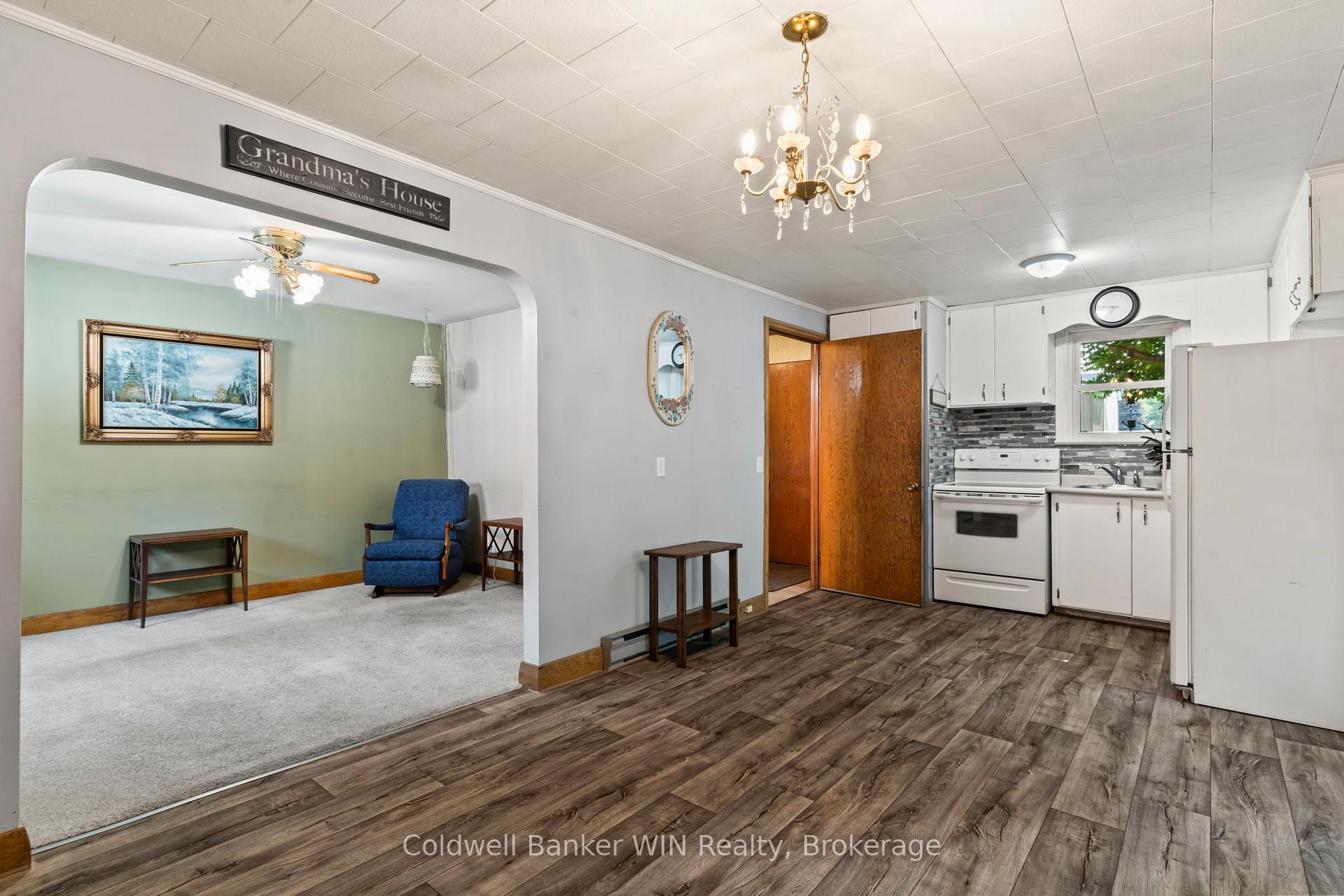 Photo 13 of 16 John Street S, Minto — HOMEH