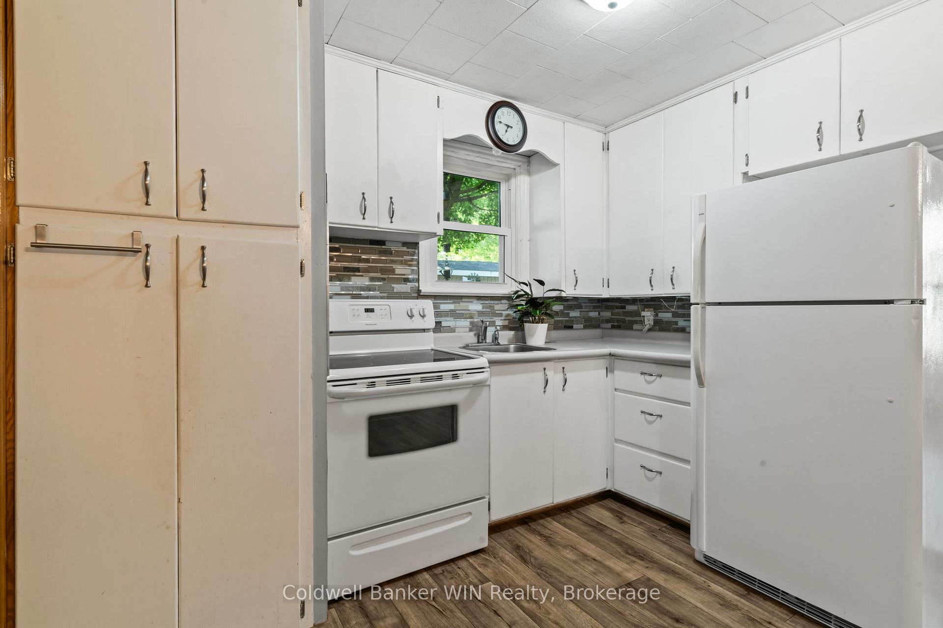 Photo 16 of 16 John Street S, Minto — HOMEH