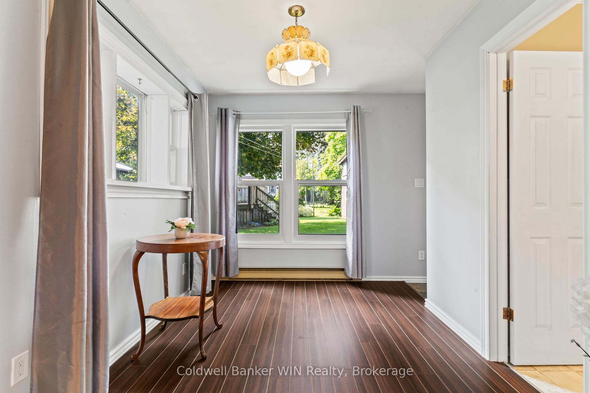 Photo 17 of 16 John Street S, Minto — HOMEH