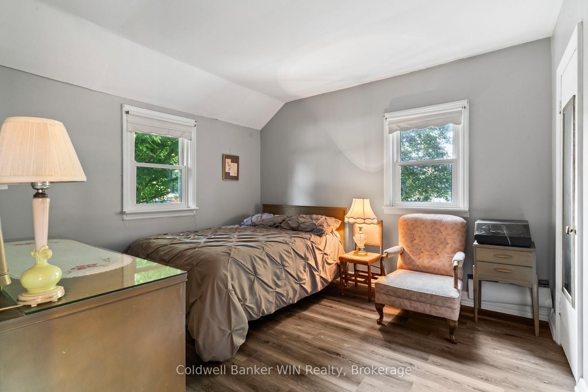Photo 18 of 16 John Street S, Minto — HOMEH