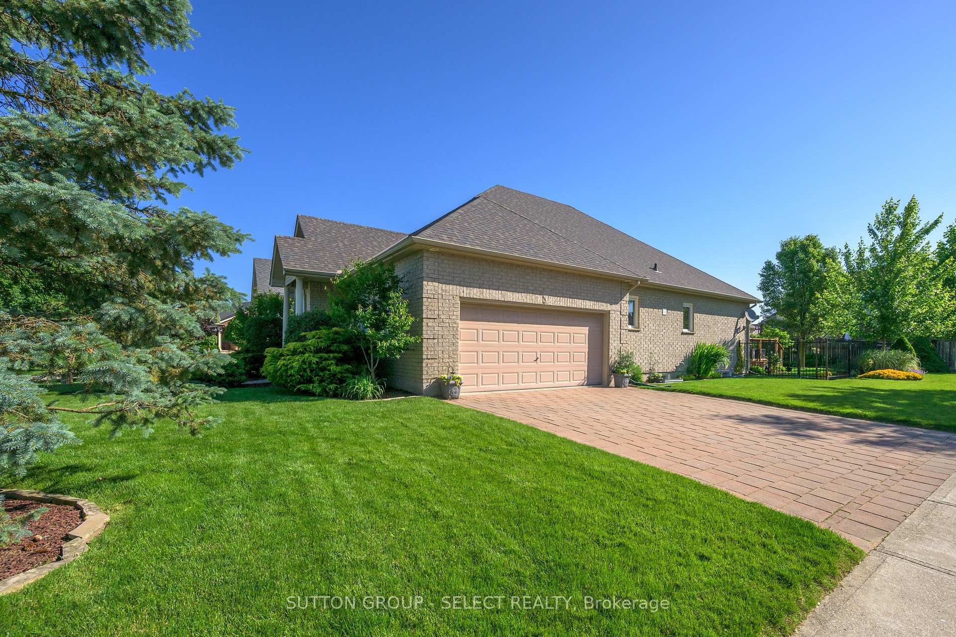 Photo 3 of 6 Blue Heron Drive, Middlesex Centre, Ilderton — HOMEH