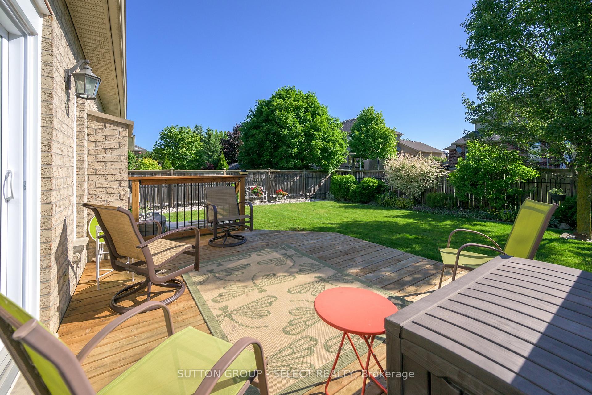 Photo 10 of 6 Blue Heron Drive, Middlesex Centre, Ilderton — HOMEH
