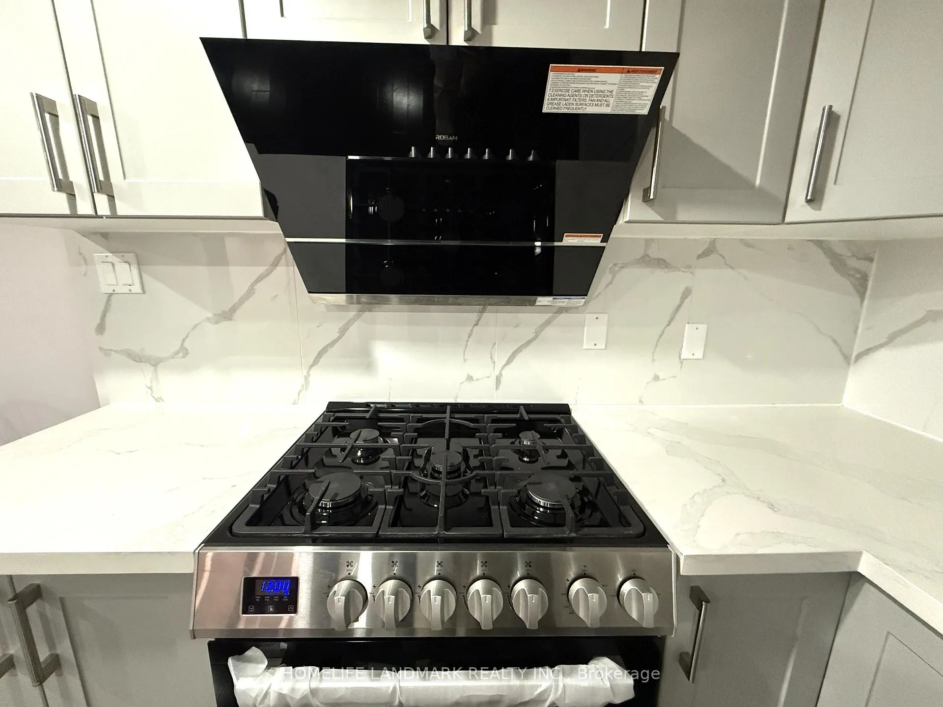 Photo 7 of Unit BSMT, 3 Caprara Crescent, Markham, Box Grove — HOMEH