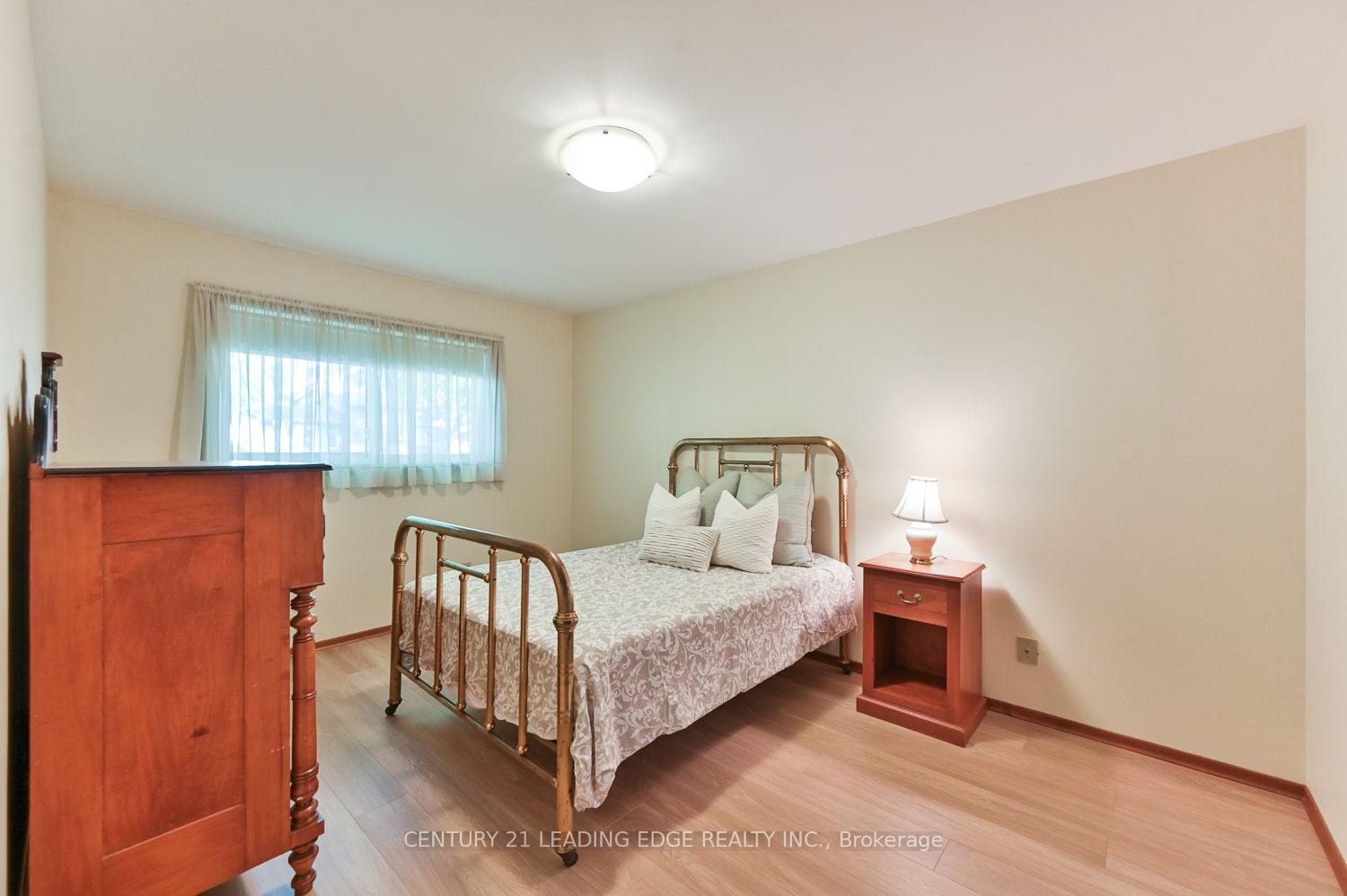 Photo 18 of 18 Sir Constantine Drive, Markham, Markham Village — HOMEH