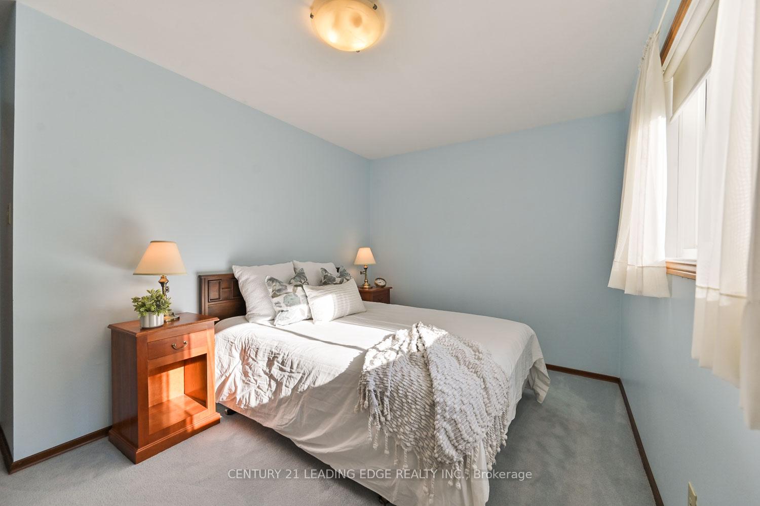 Photo 21 of 18 Sir Constantine Drive, Markham, Markham Village — HOMEH