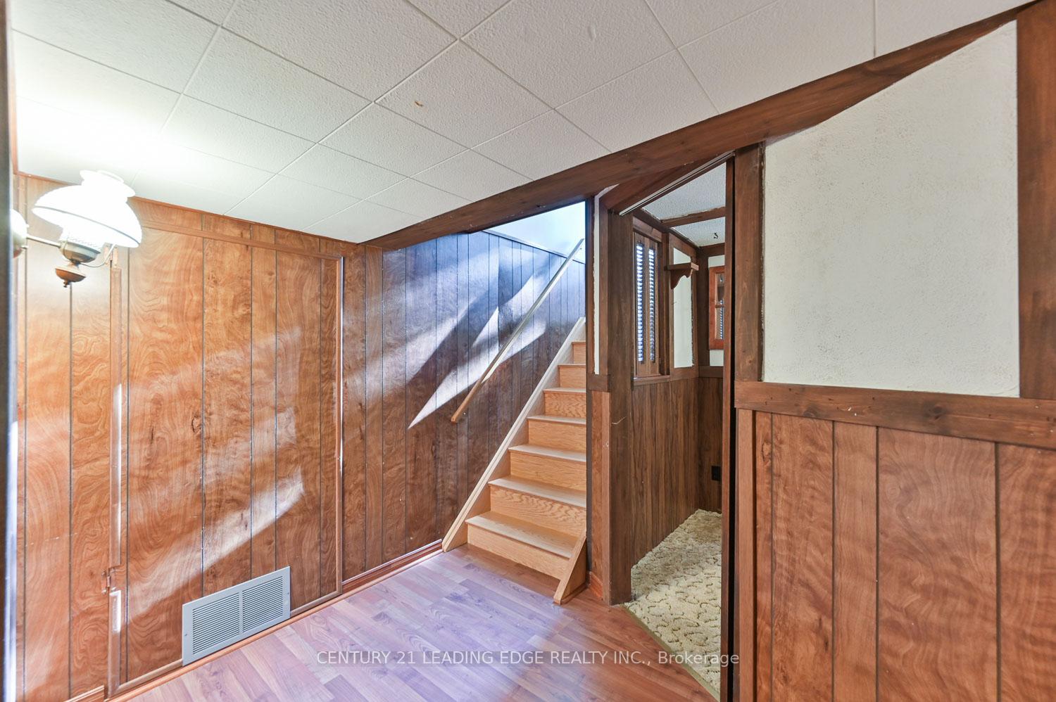 Photo 25 of 18 Sir Constantine Drive, Markham, Markham Village — HOMEH