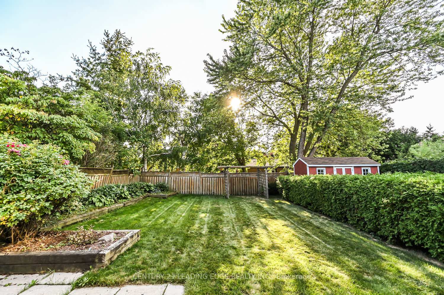 Photo 35 of 18 Sir Constantine Drive, Markham, Markham Village — HOMEH