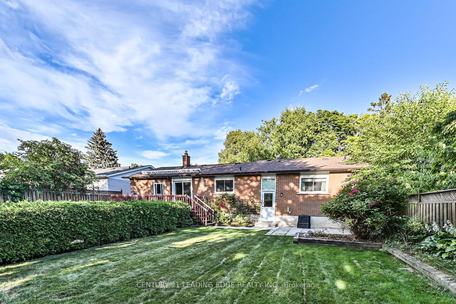 Photo 40 of 18 Sir Constantine Drive, Markham, Markham Village — HOMEH