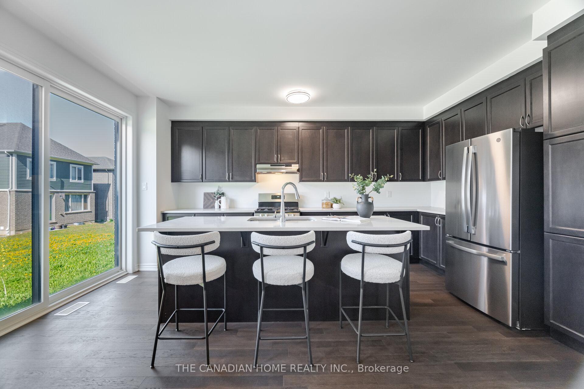 Photo 10 of 15 William Nador Street, Kitchener — HOMEH
