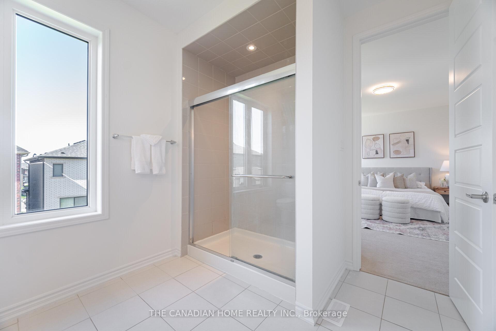 Photo 21 of 15 William Nador Street, Kitchener — HOMEH