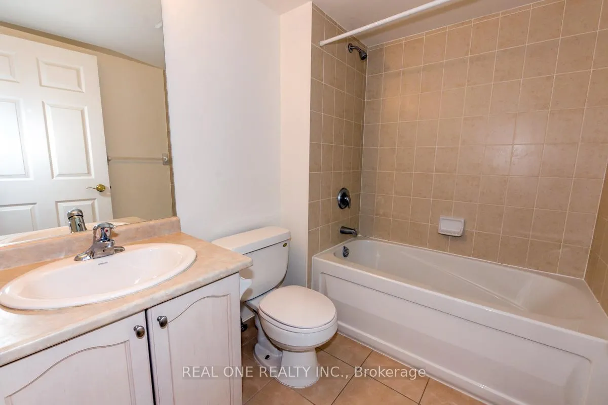 Photo 10 of Unit 1011, 51 Lower Simcoe Street, Toronto, Waterfront Communities — HOMEH