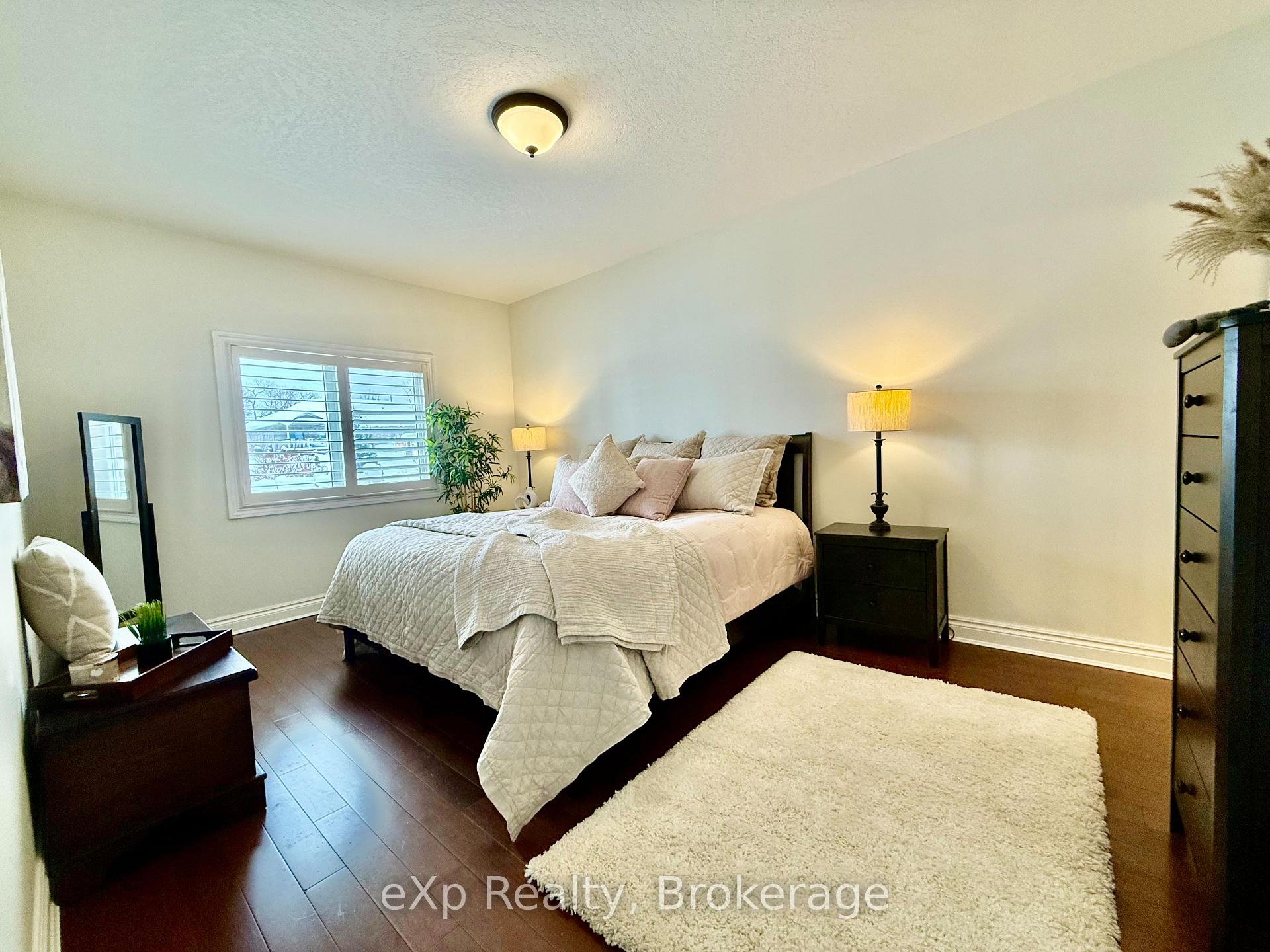 Photo 10 of 10 Brown Street S, Minto — HOMEH