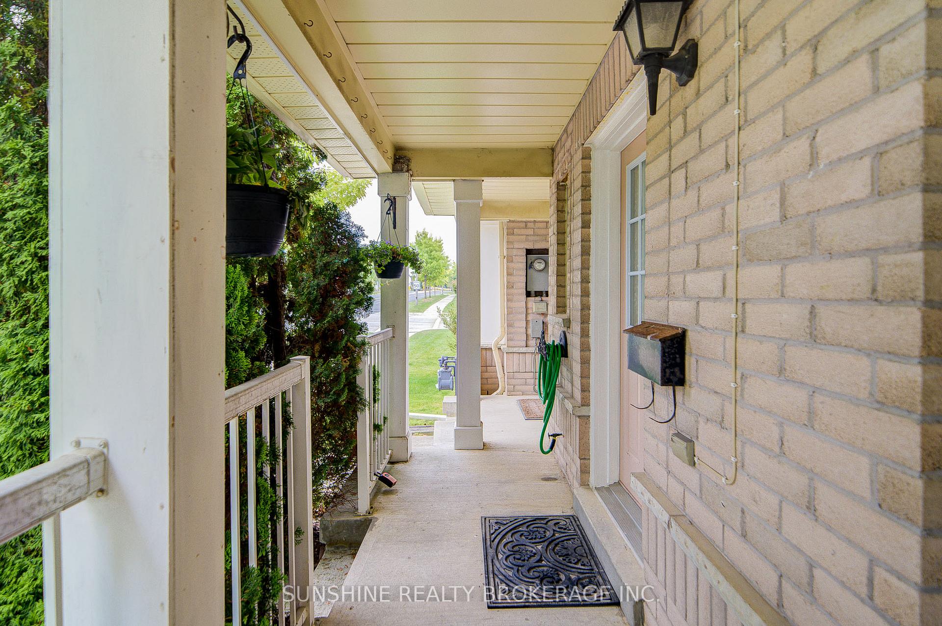 Photo 4 of 357 Bur Oak Avenue, Markham, Berczy — HOMEH
