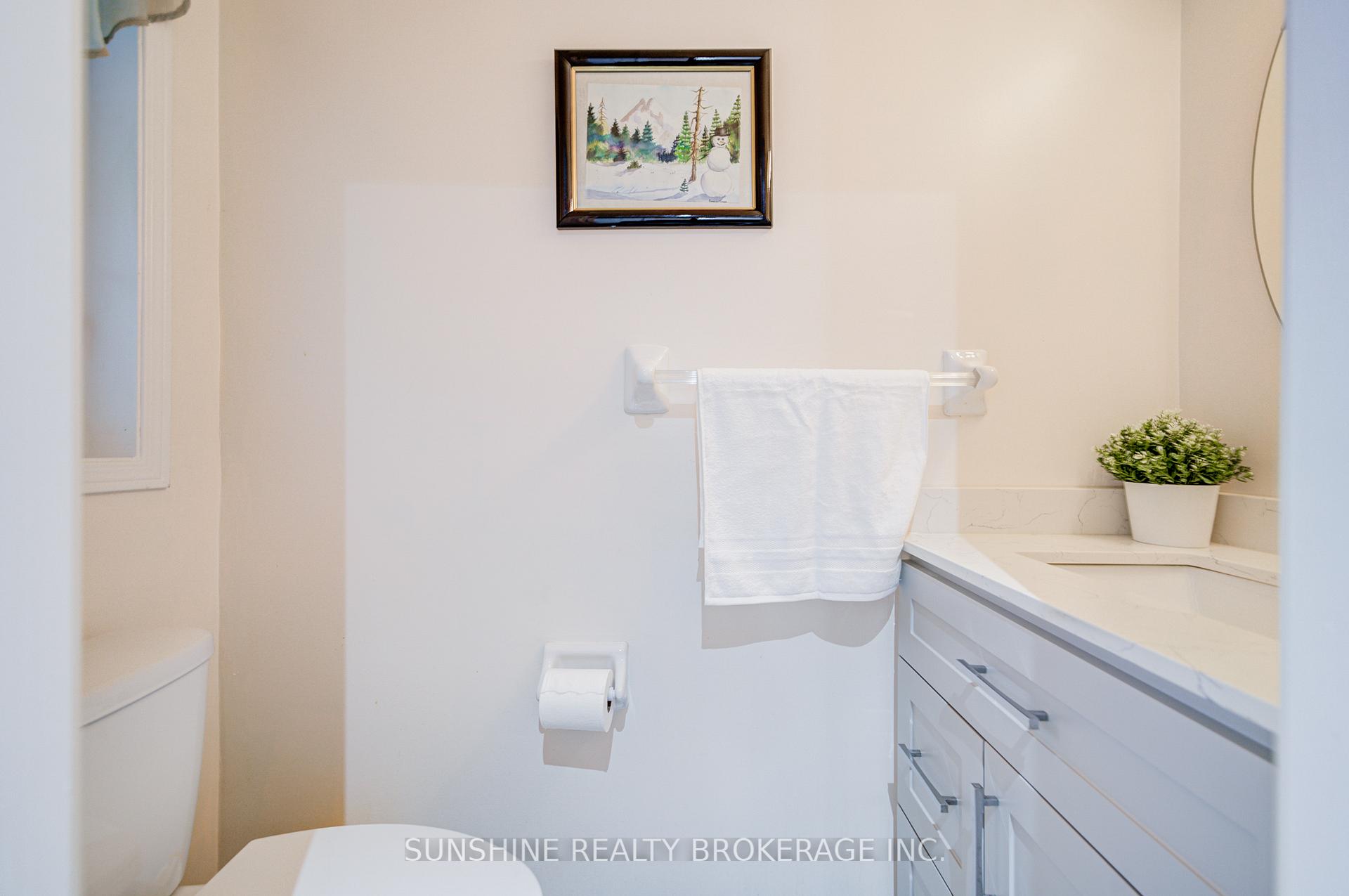 Photo 10 of 357 Bur Oak Avenue, Markham, Berczy — HOMEH