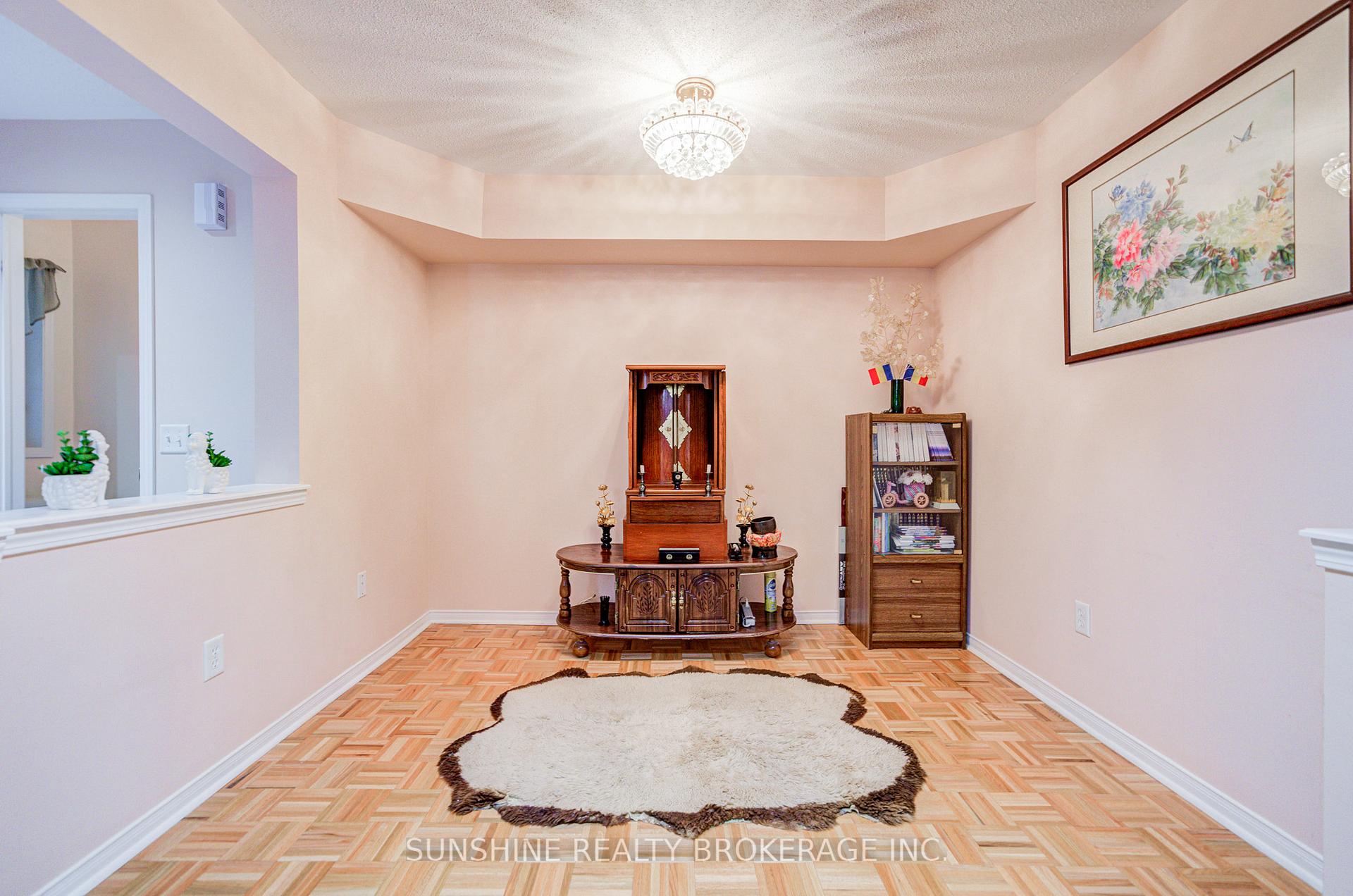 Photo 13 of 357 Bur Oak Avenue, Markham, Berczy — HOMEH