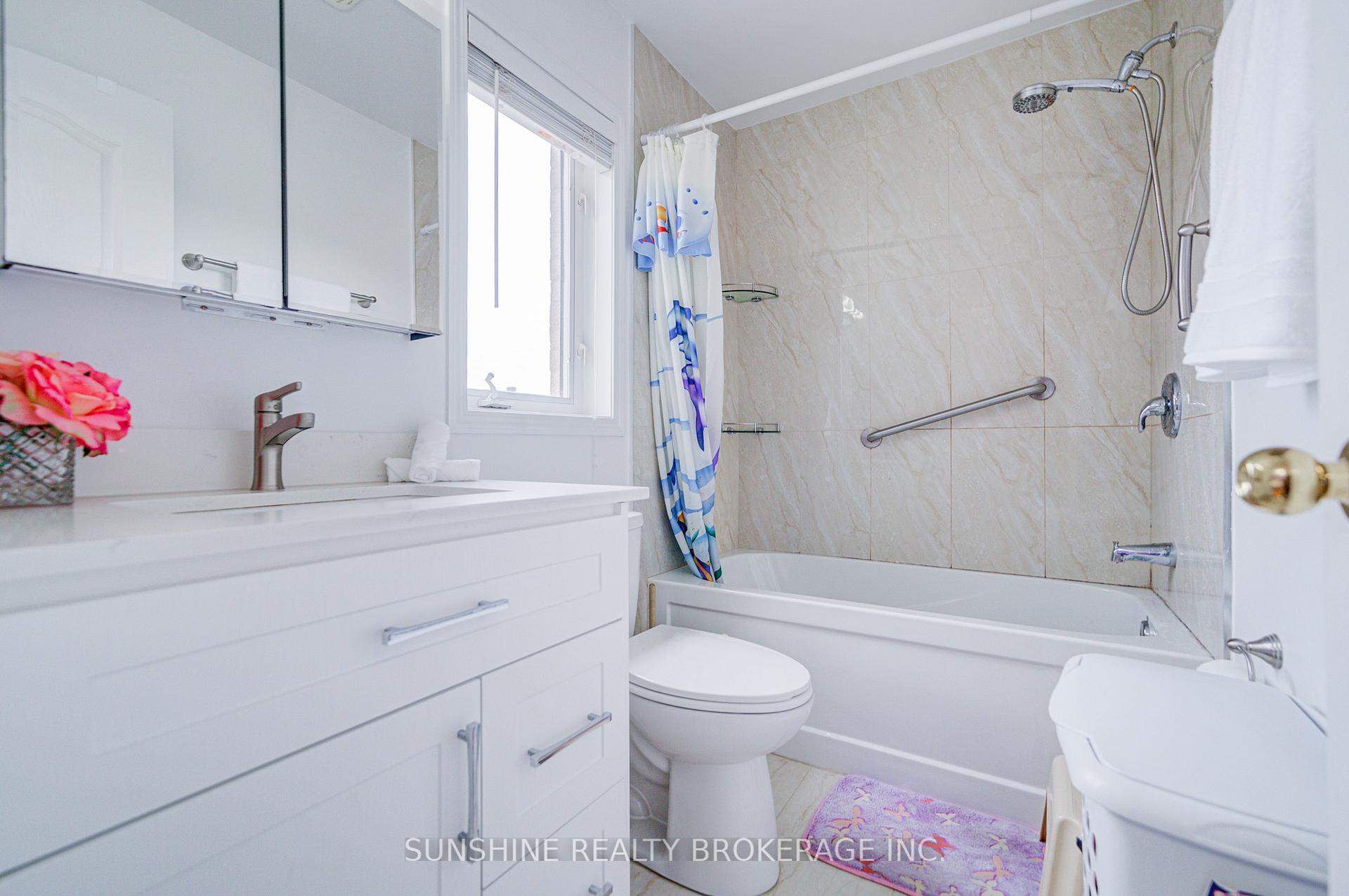 Photo 33 of 357 Bur Oak Avenue, Markham, Berczy — HOMEH