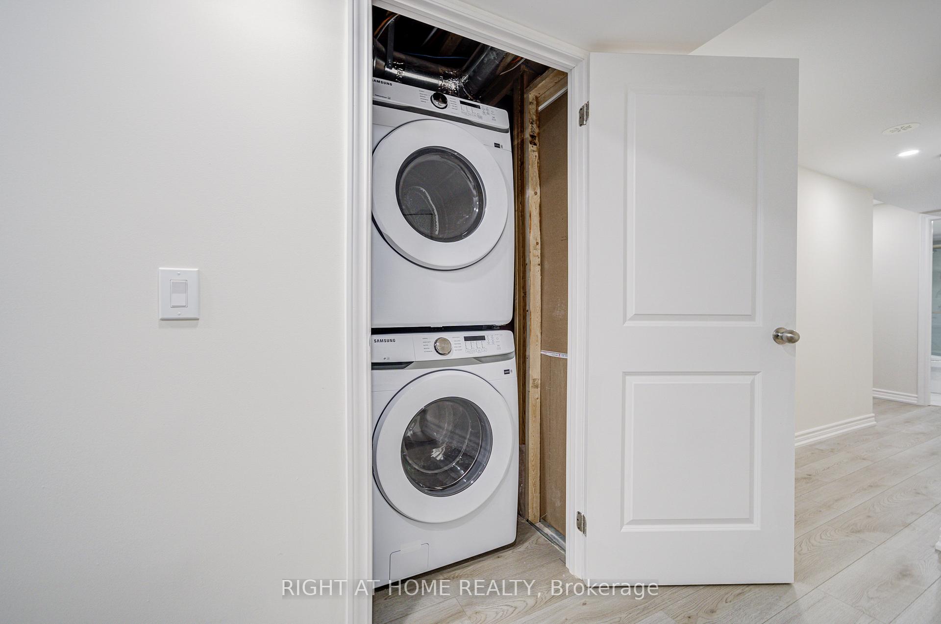 Photo 6 of Unit Basement, 33 John Stocks Way, Markham, Thornhill — HOMEH