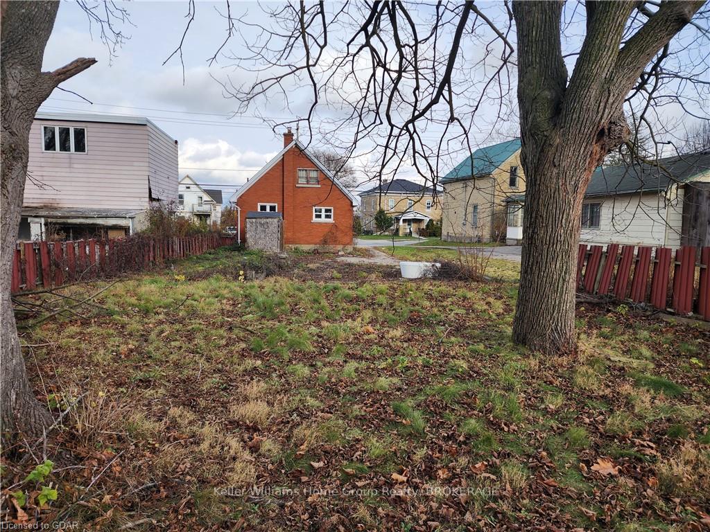 Photo 4 of 257 Mill Street, Kitchener — HOMEH