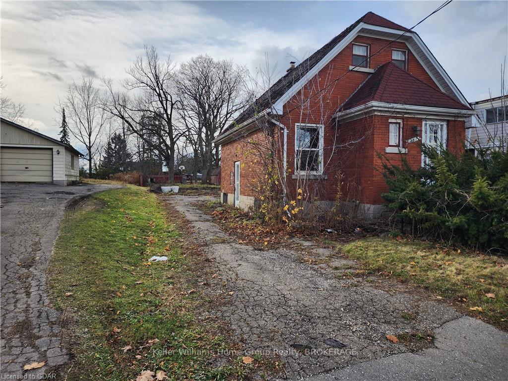 Photo 6 of 257 Mill Street, Kitchener — HOMEH