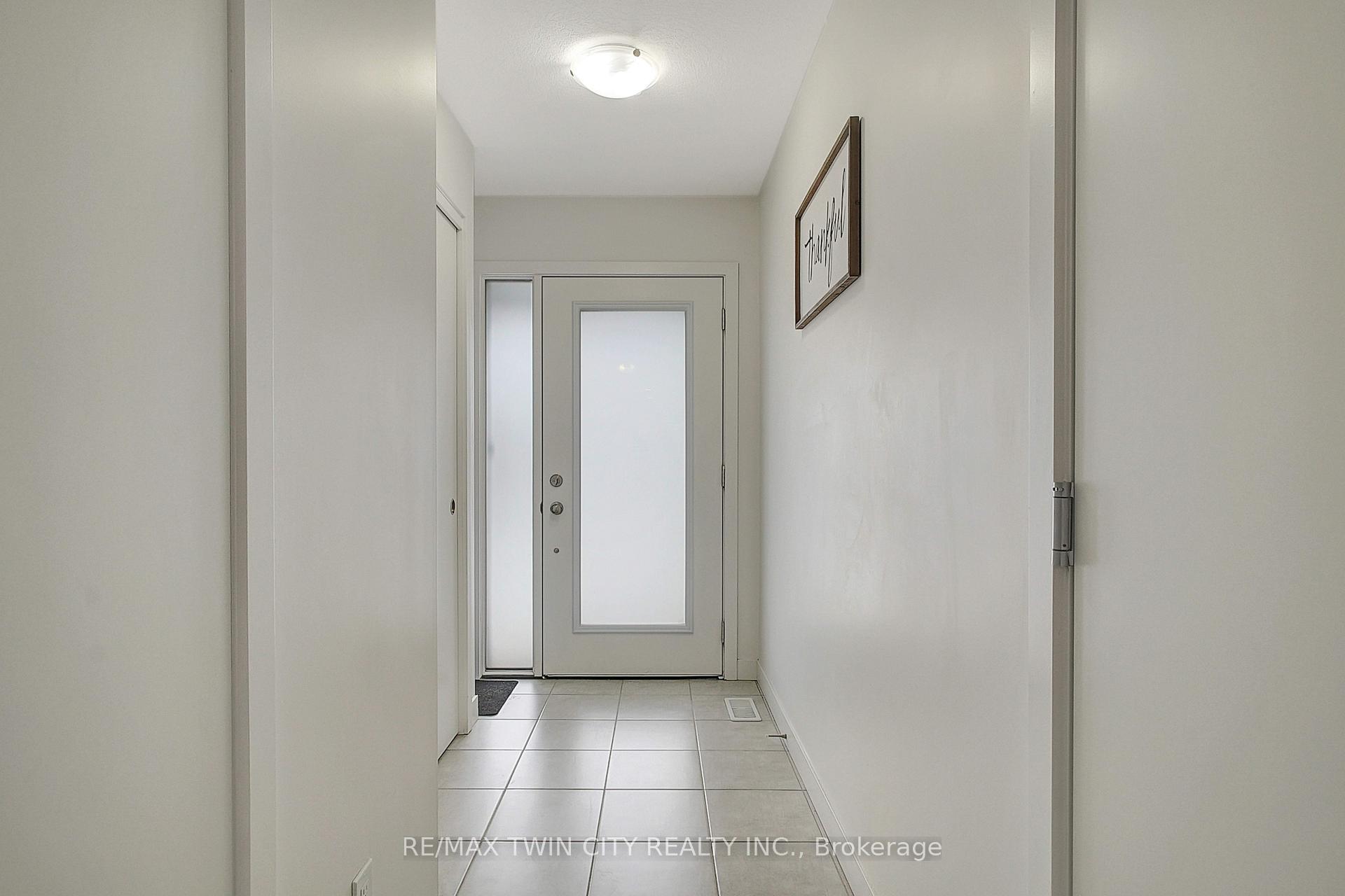 Photo 5 of 111 Pony Drive, Kitchener — HOMEH