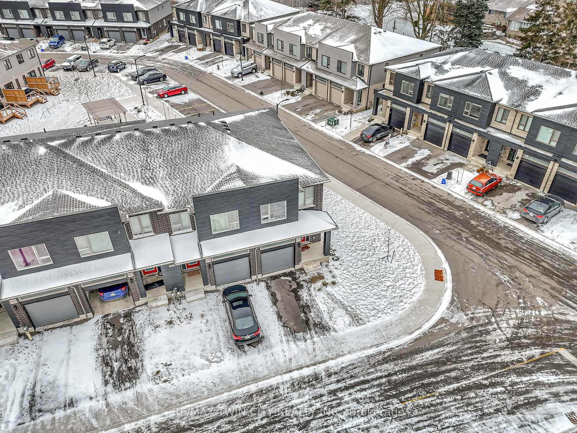 Photo 39 of 111 Pony Drive, Kitchener — HOMEH